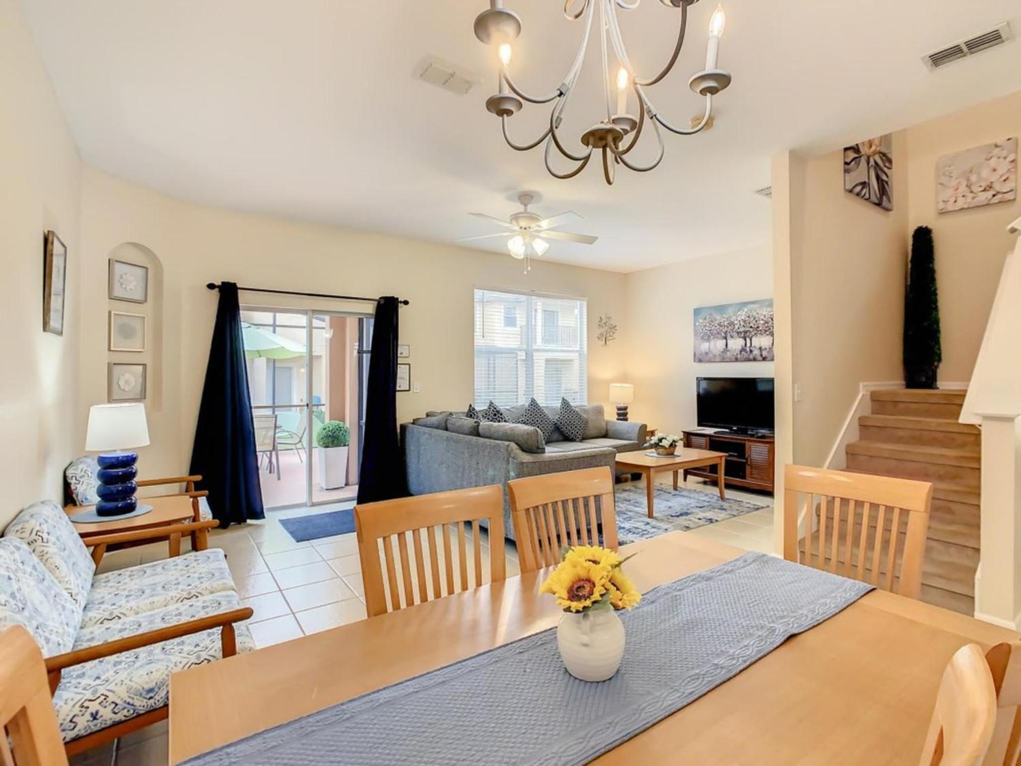 Spacious Regal Oaks Townhome By