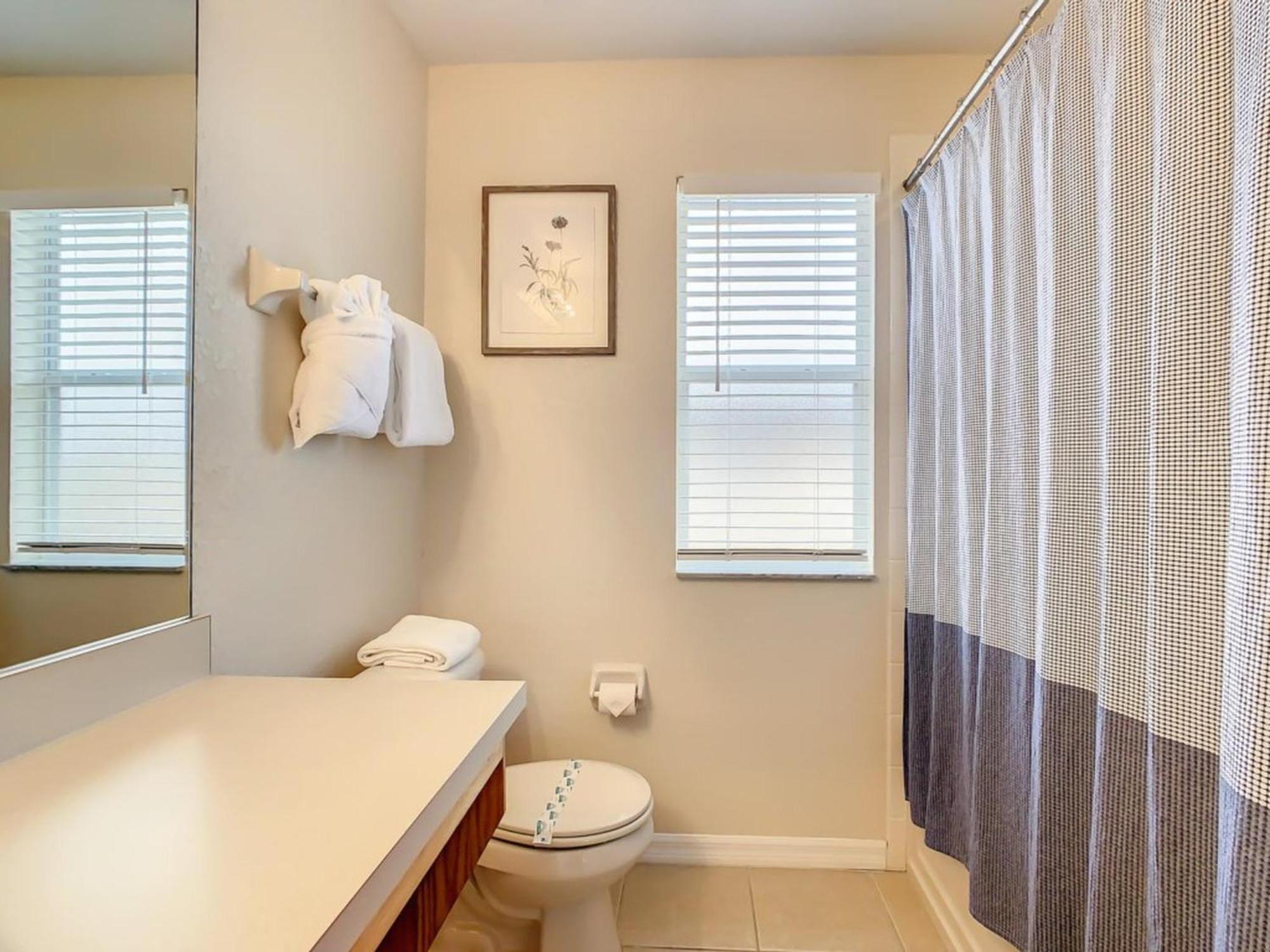 Spacious Regal Oaks Townhome By