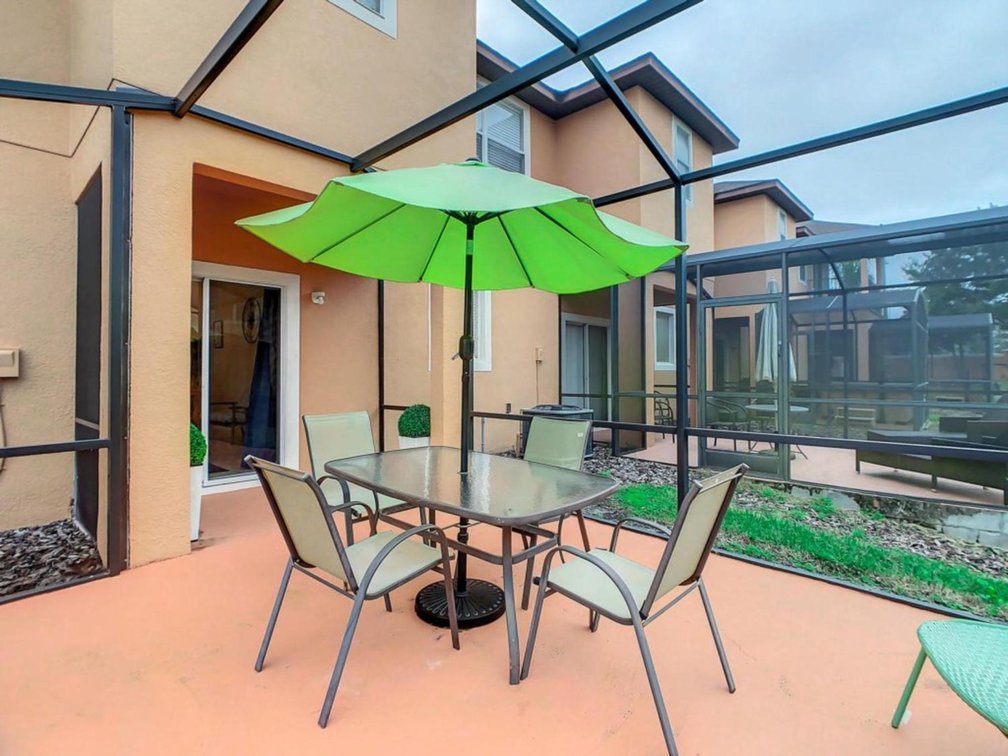 Spacious Regal Oaks Townhome By Apartment