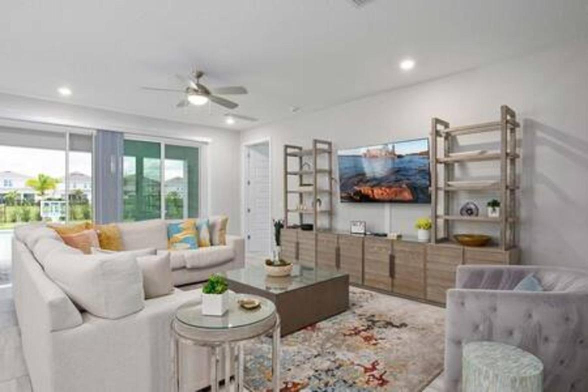 Luxury Retreat 8bd - Close To *