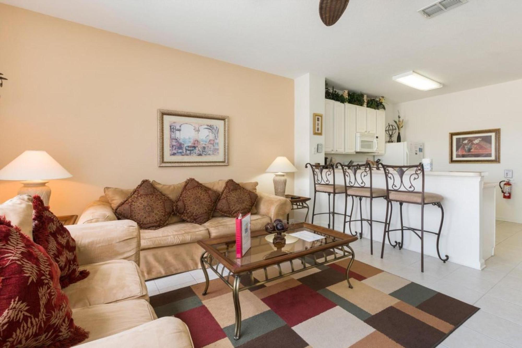 Windsor Hills Getaway: 3br, Pool, Near