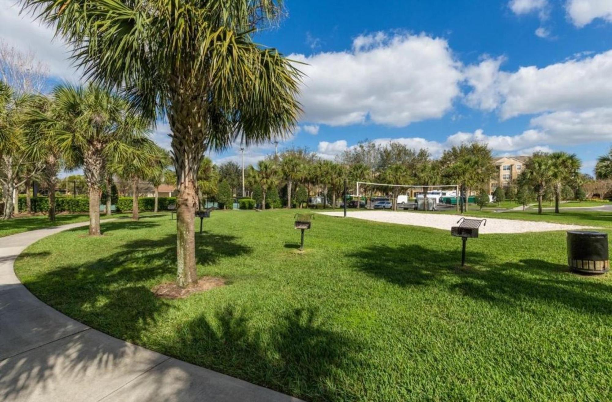 Windsor Hills Getaway: 3br, Pool, Near Apartment