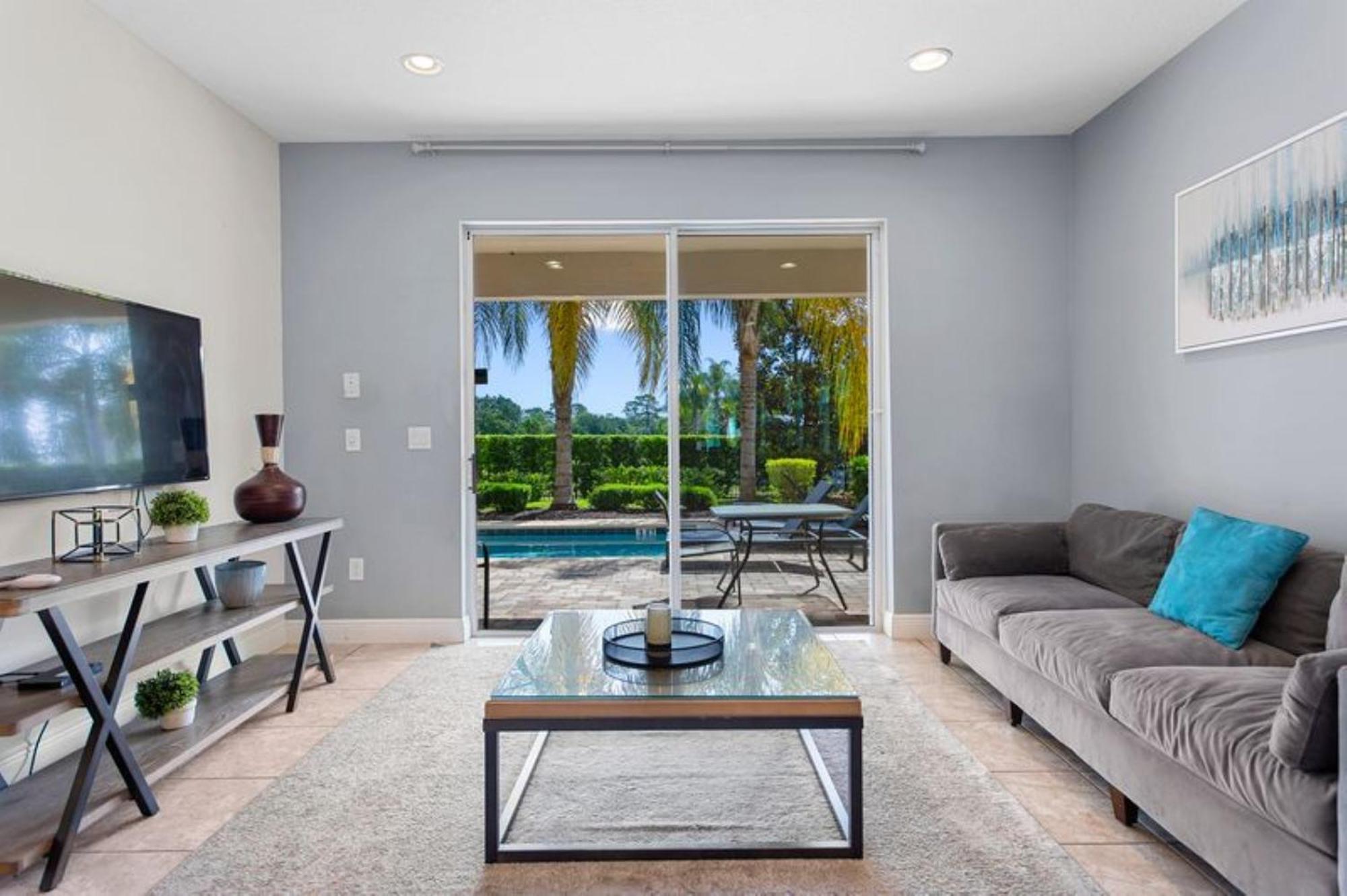 361 8 Pc Perfect With Private Pool Holiday home