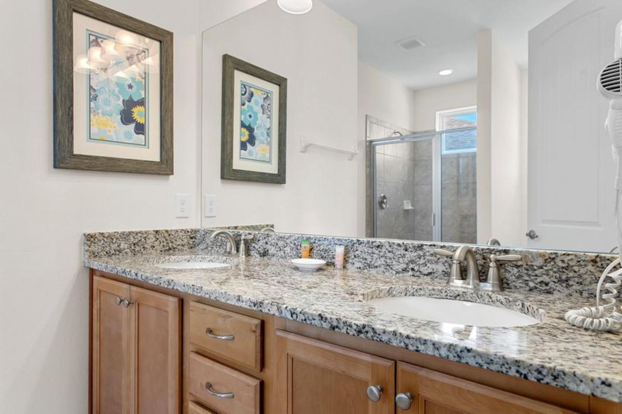 361 8 Pc Perfect With Private Pool *