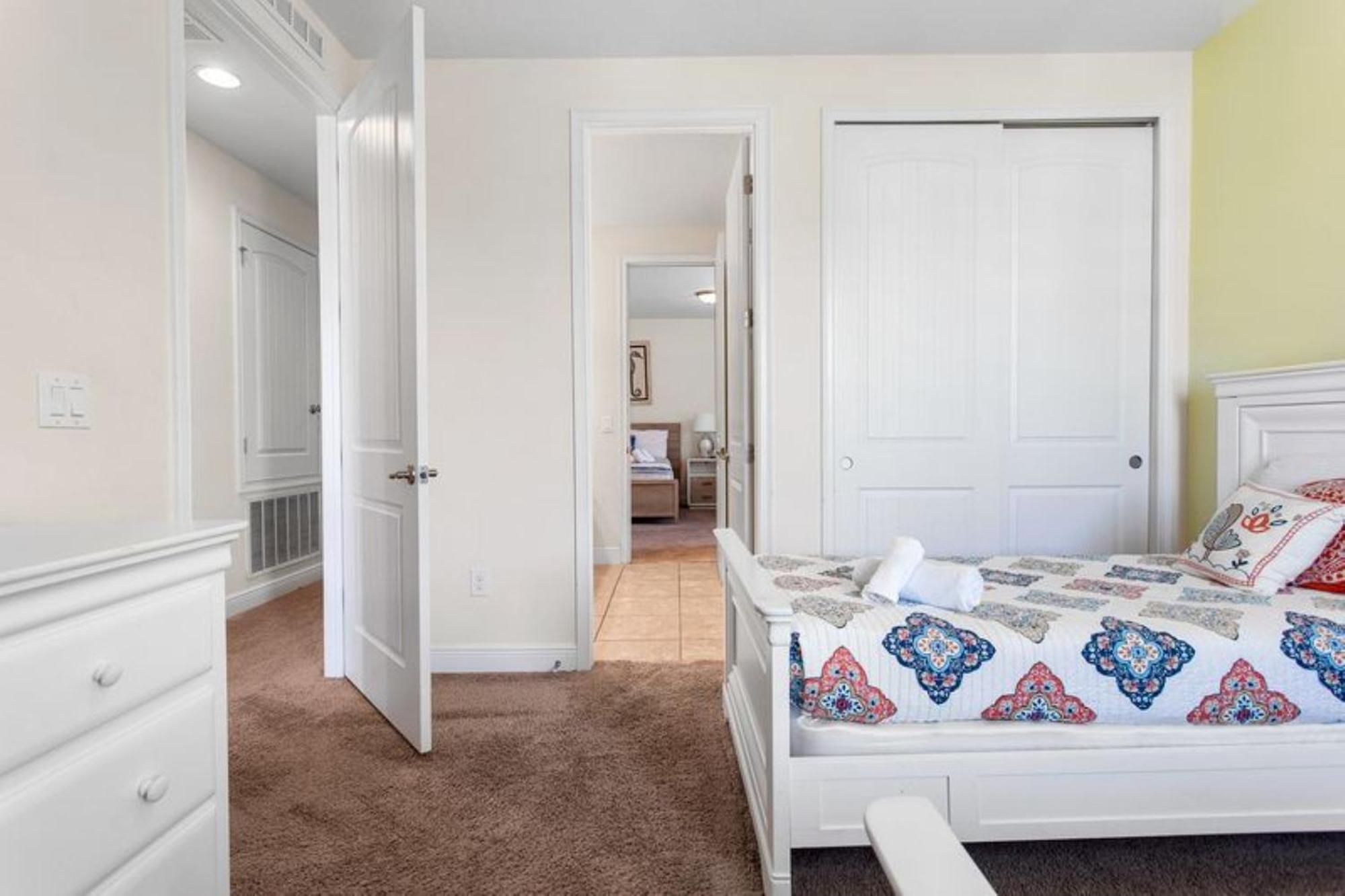361 8 Pc Perfect With Private Pool *