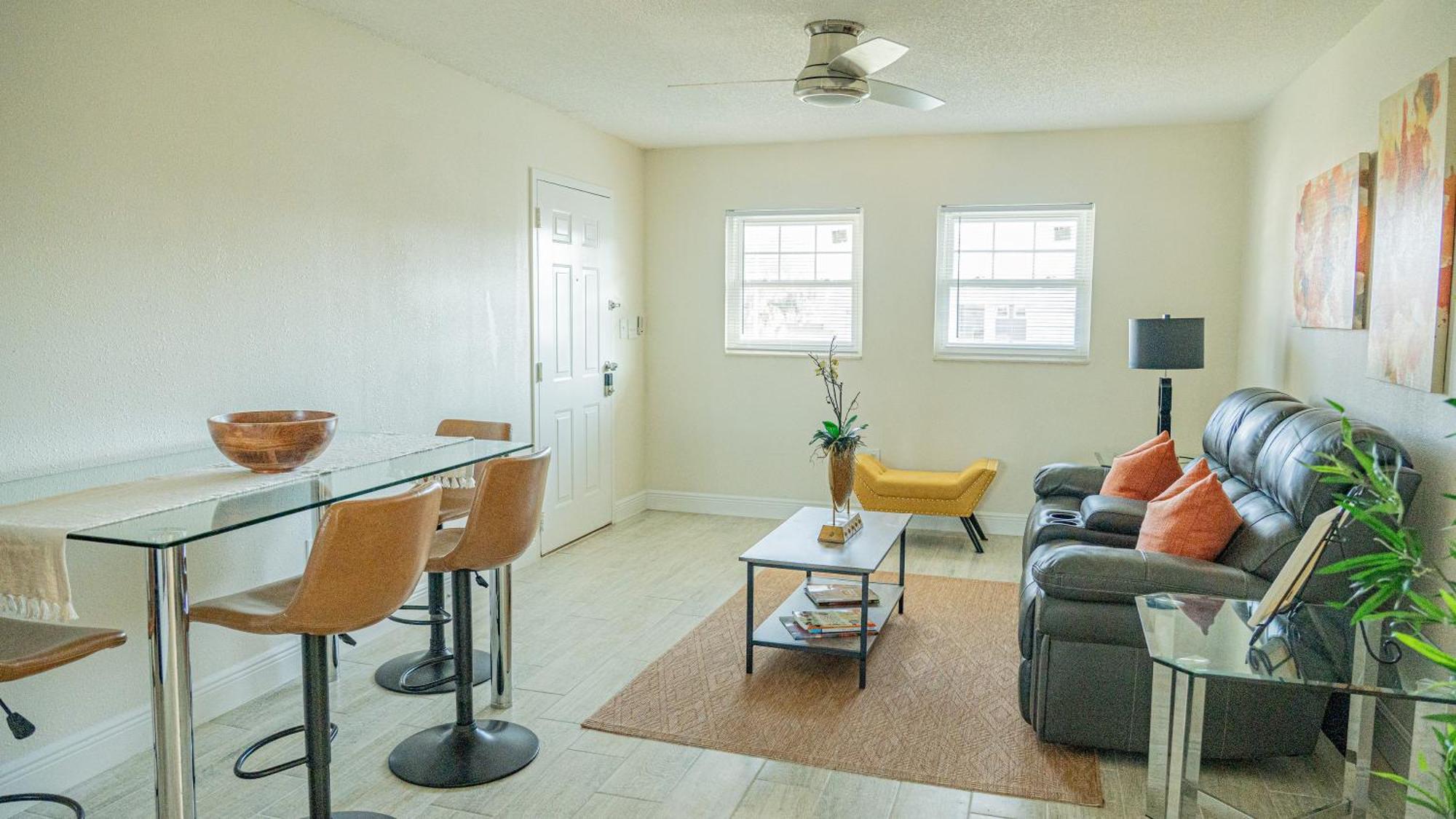 Apartment Location! 2bd In The Heart Of Near Airport Orlando