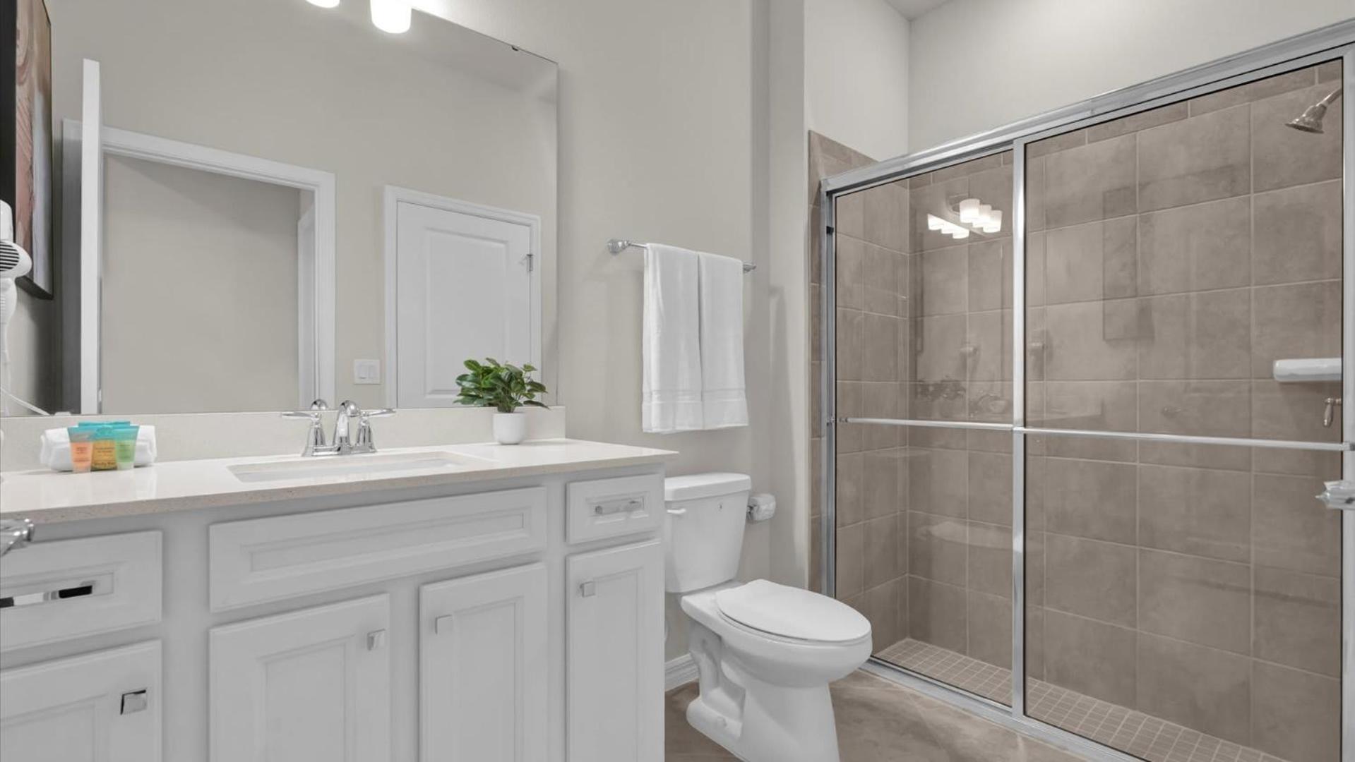 Modern 5br 4baths Townhouse Holiday home Orlando