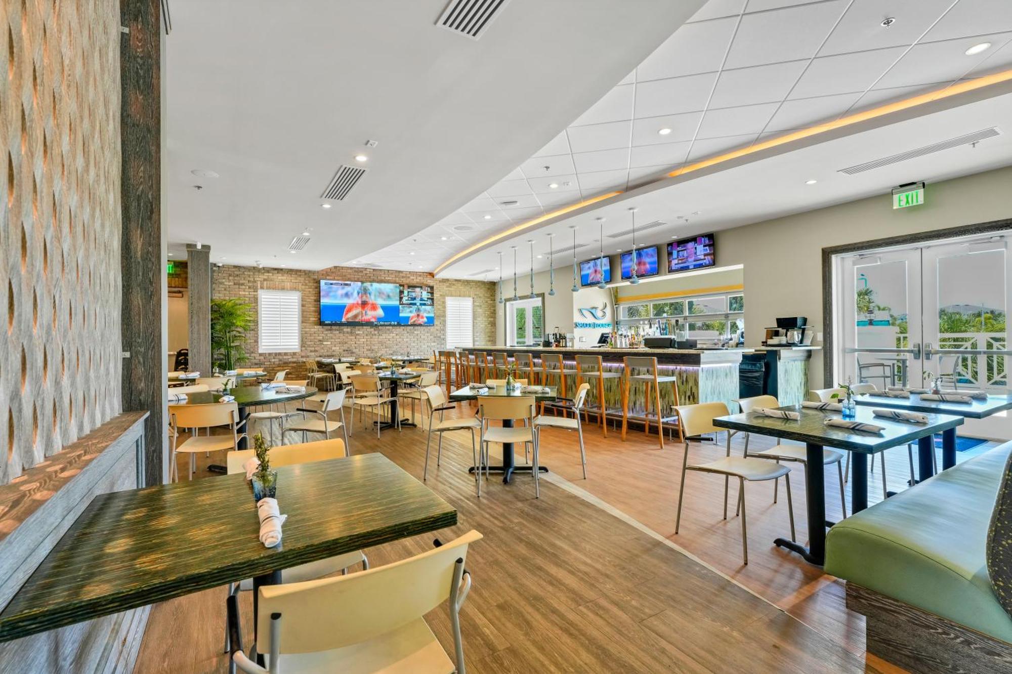 Spacious With Theme Rooms, Game And Private Pool With Water Park Access By Rentyl - 581la