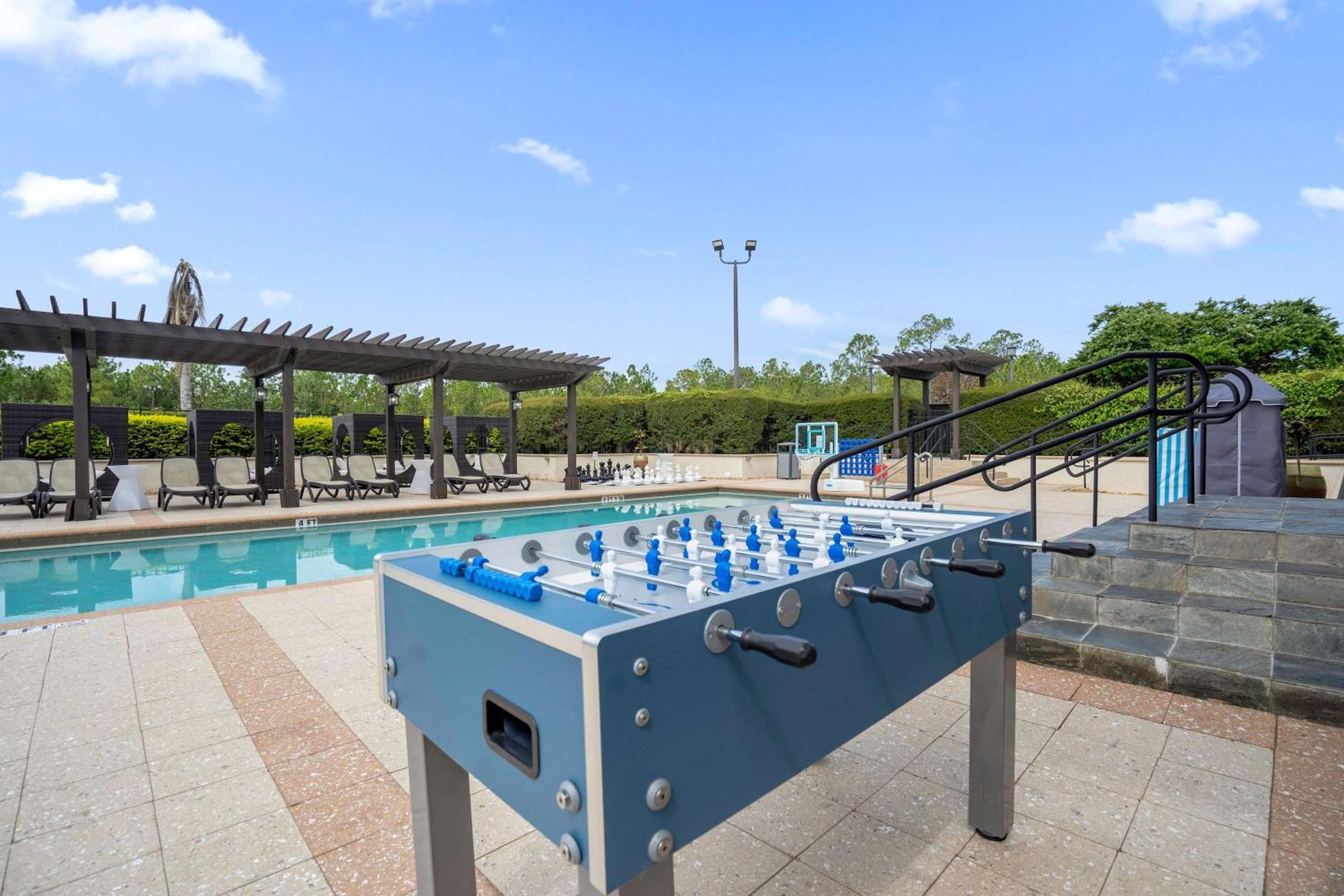 Spring Break Escape! Renovated Townhome By Disney! Holiday home