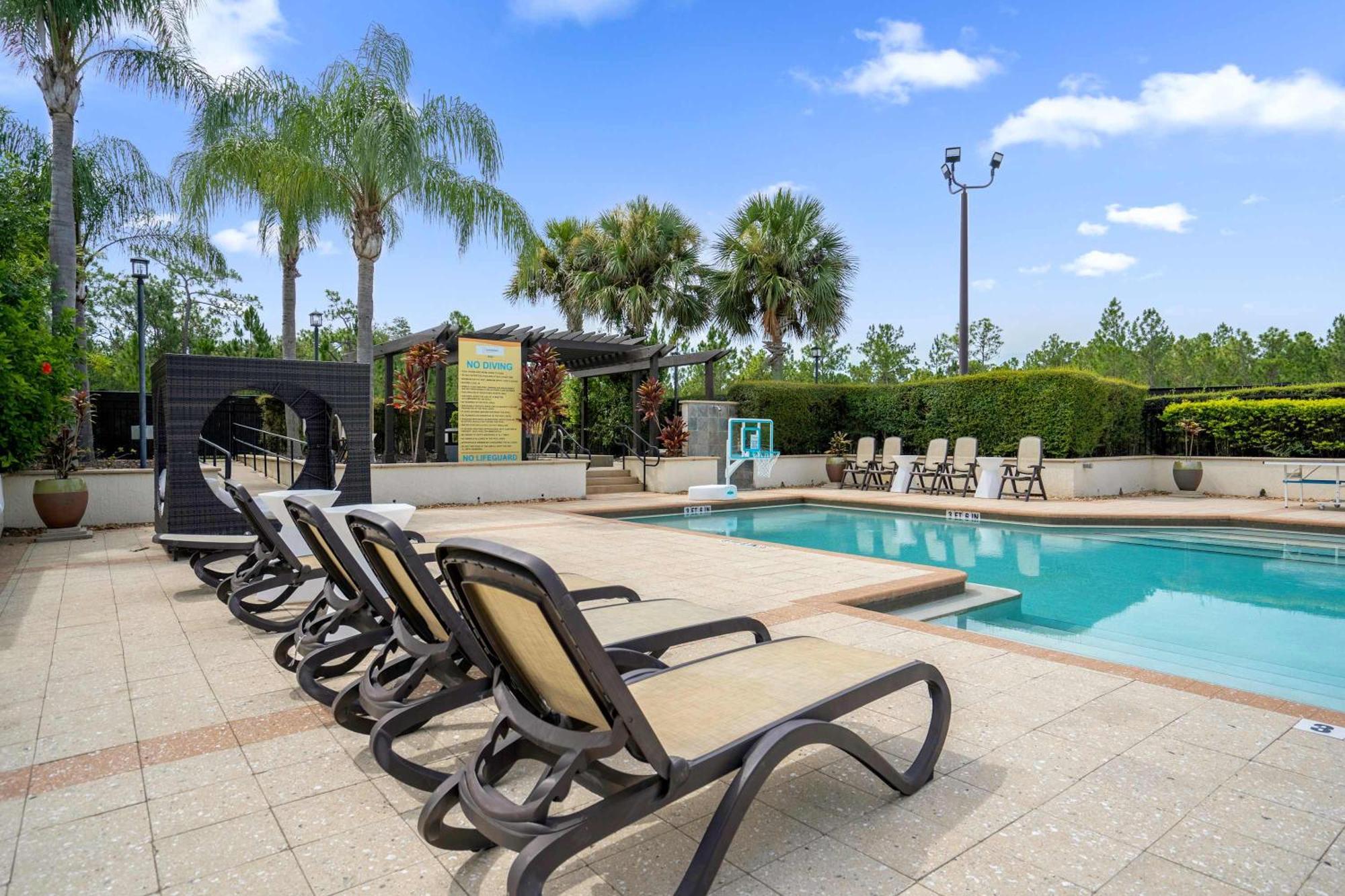 Spring Break Escape! Renovated Townhome By Disney! *