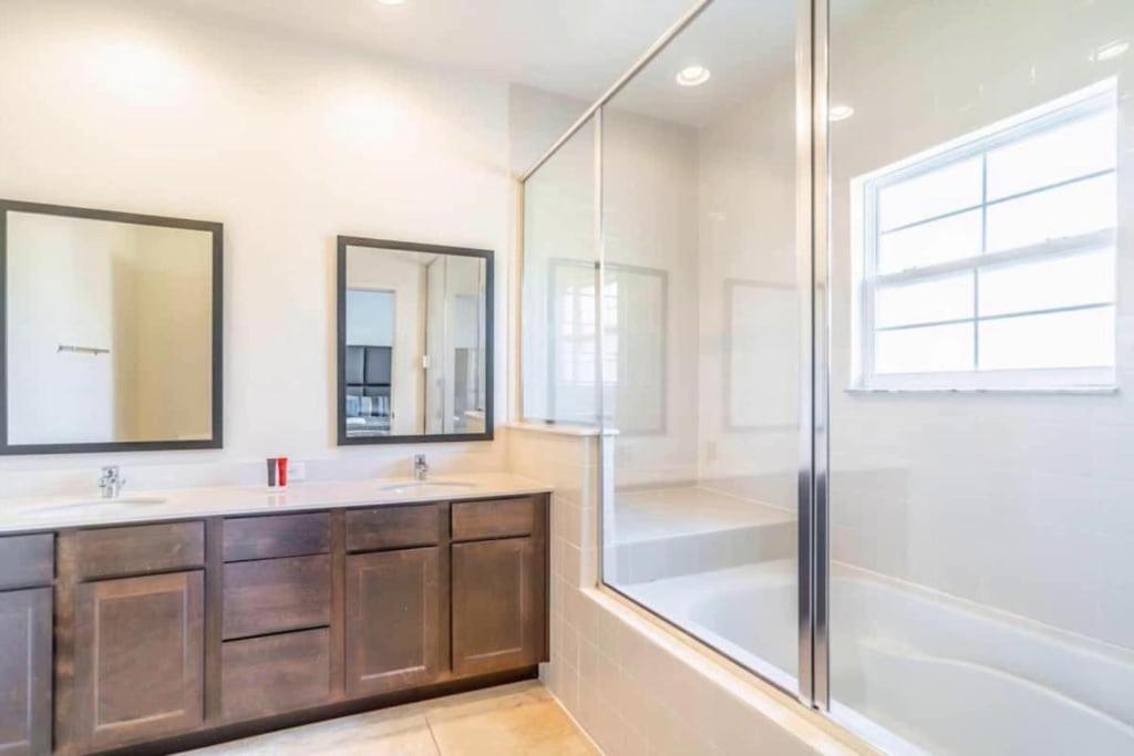 Flash 20 Off Private Townhome At Regal Oaks Orlando