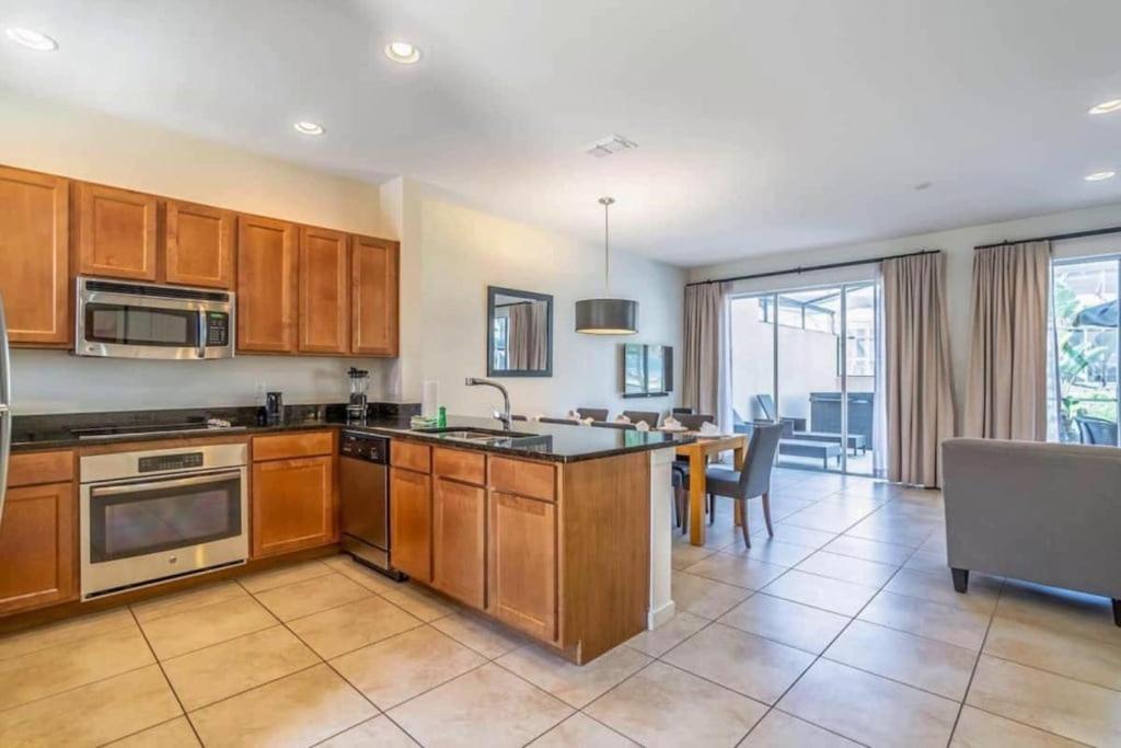 Flash 20 Off Private Townhome At Regal Oaks Orlando