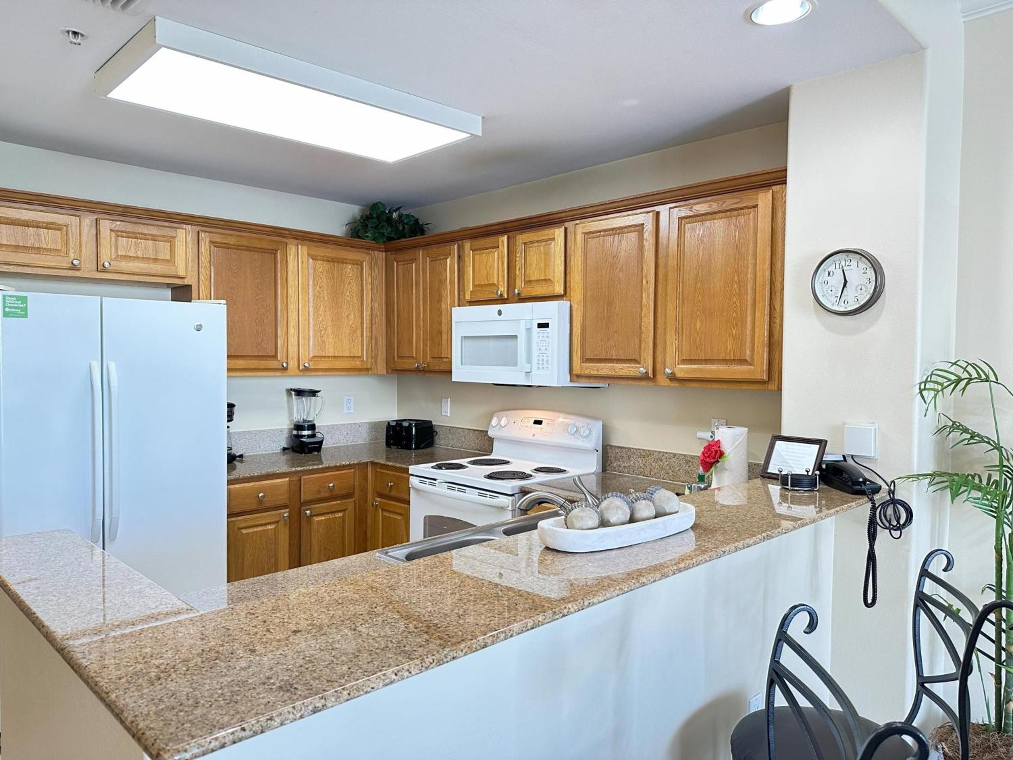Bh102 - Lakeside Getaway - Minutes From *