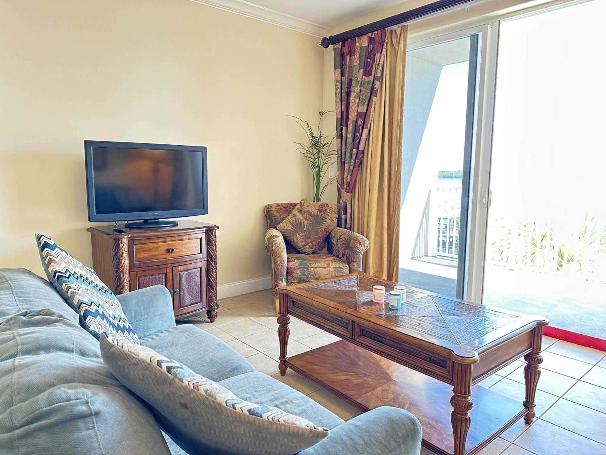 Holiday home Bh102 - Lakeside Getaway - Minutes From *