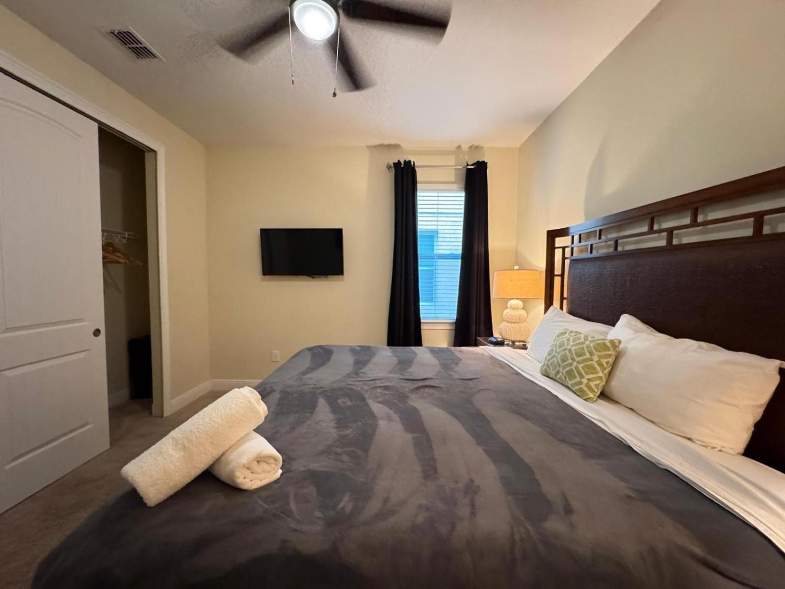 Holiday home 7613-8-bl-only 10 Minutes From Orlando