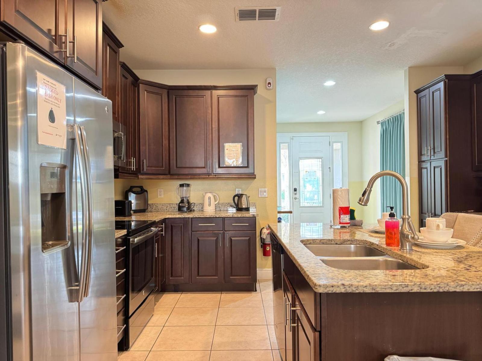 7613-8-bl-only 10 Minutes From Holiday home