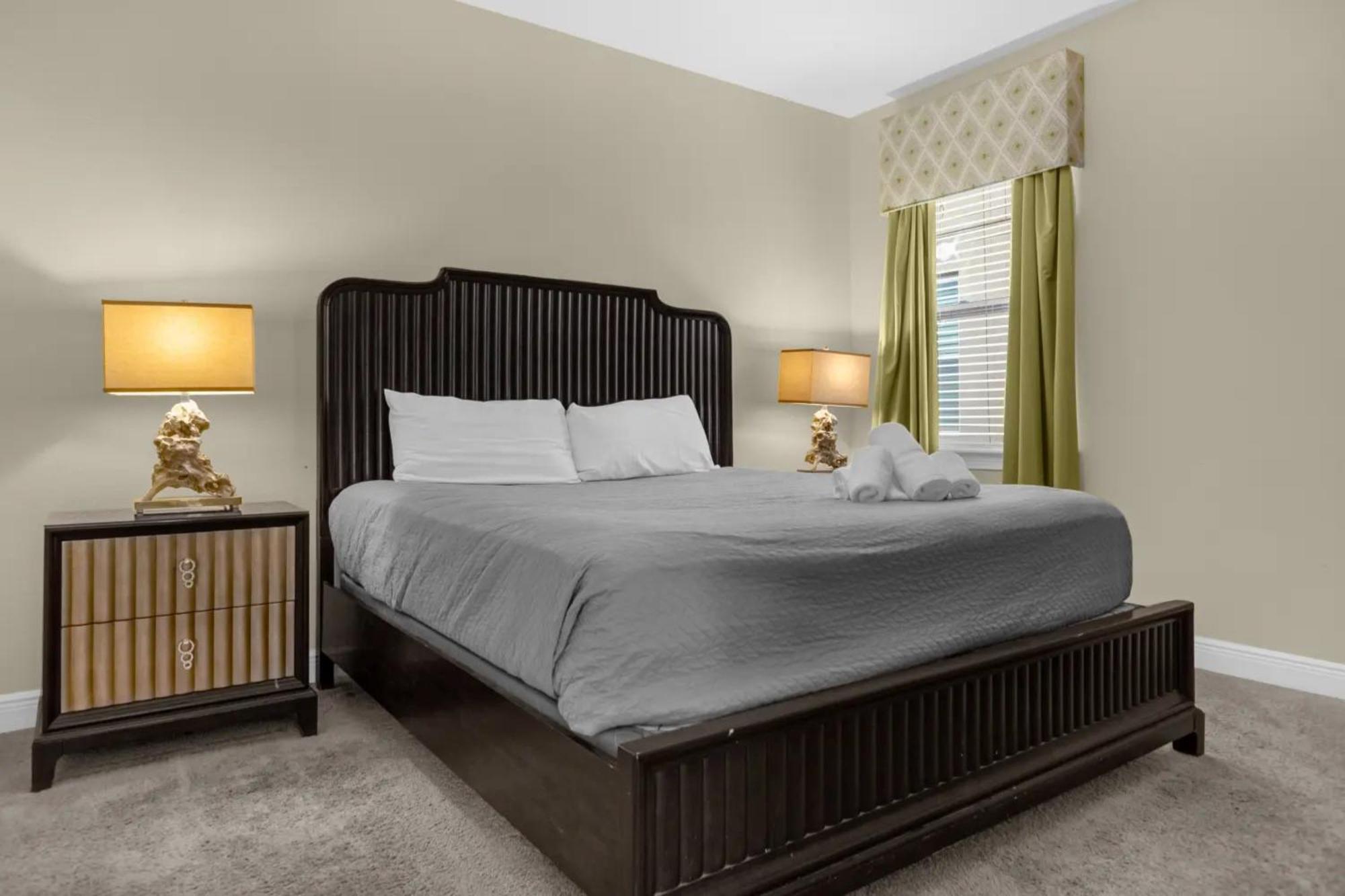 7601-7-bl-designer Decorated With Whimsical Themed Holiday home Orlando
