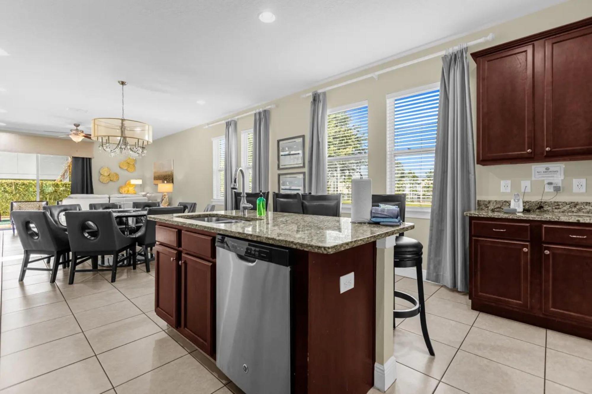 7601-7-bl-designer Decorated With Whimsical Themed Orlando