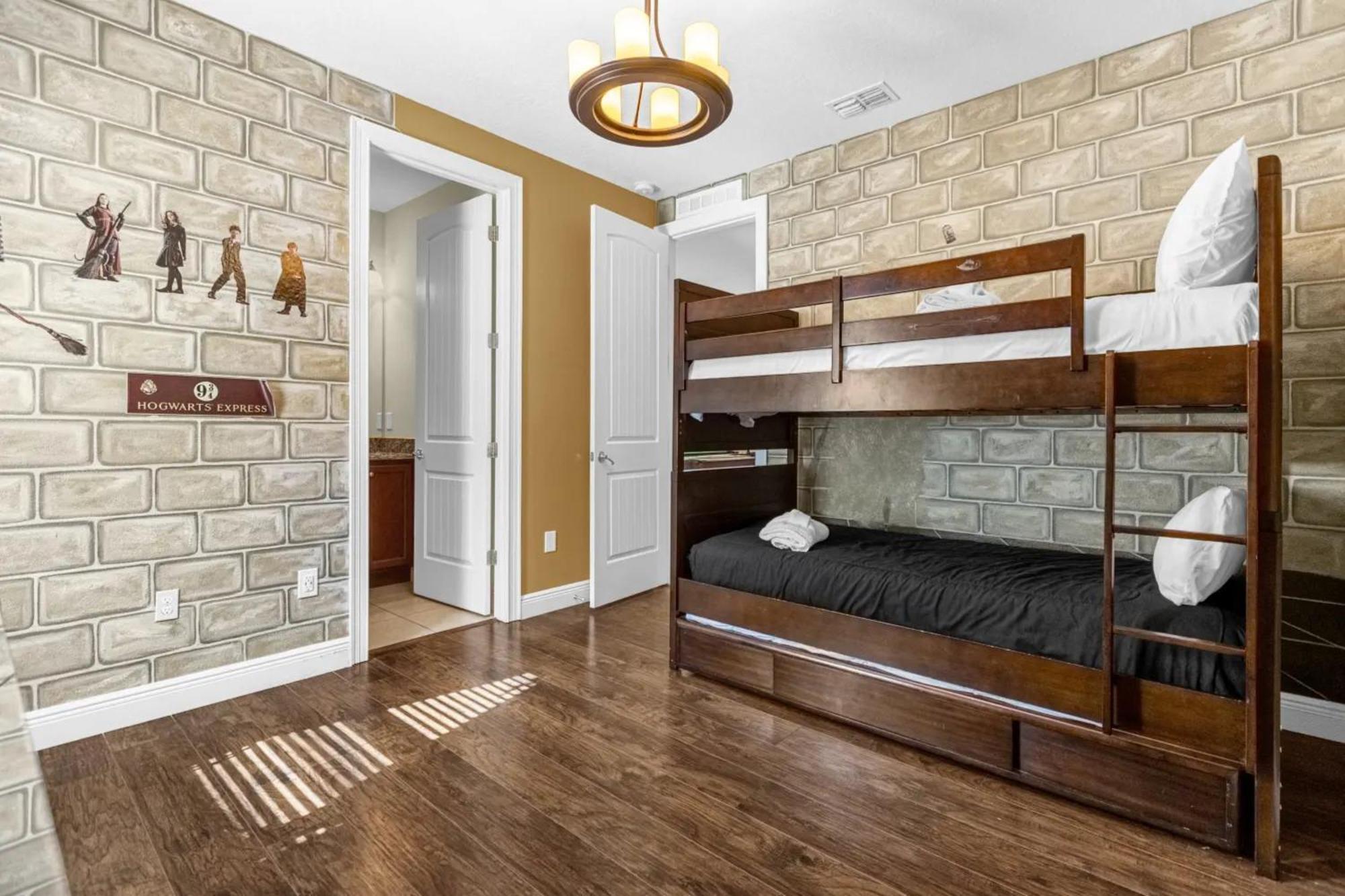 7601-7-bl-designer Decorated With Whimsical Themed * Orlando