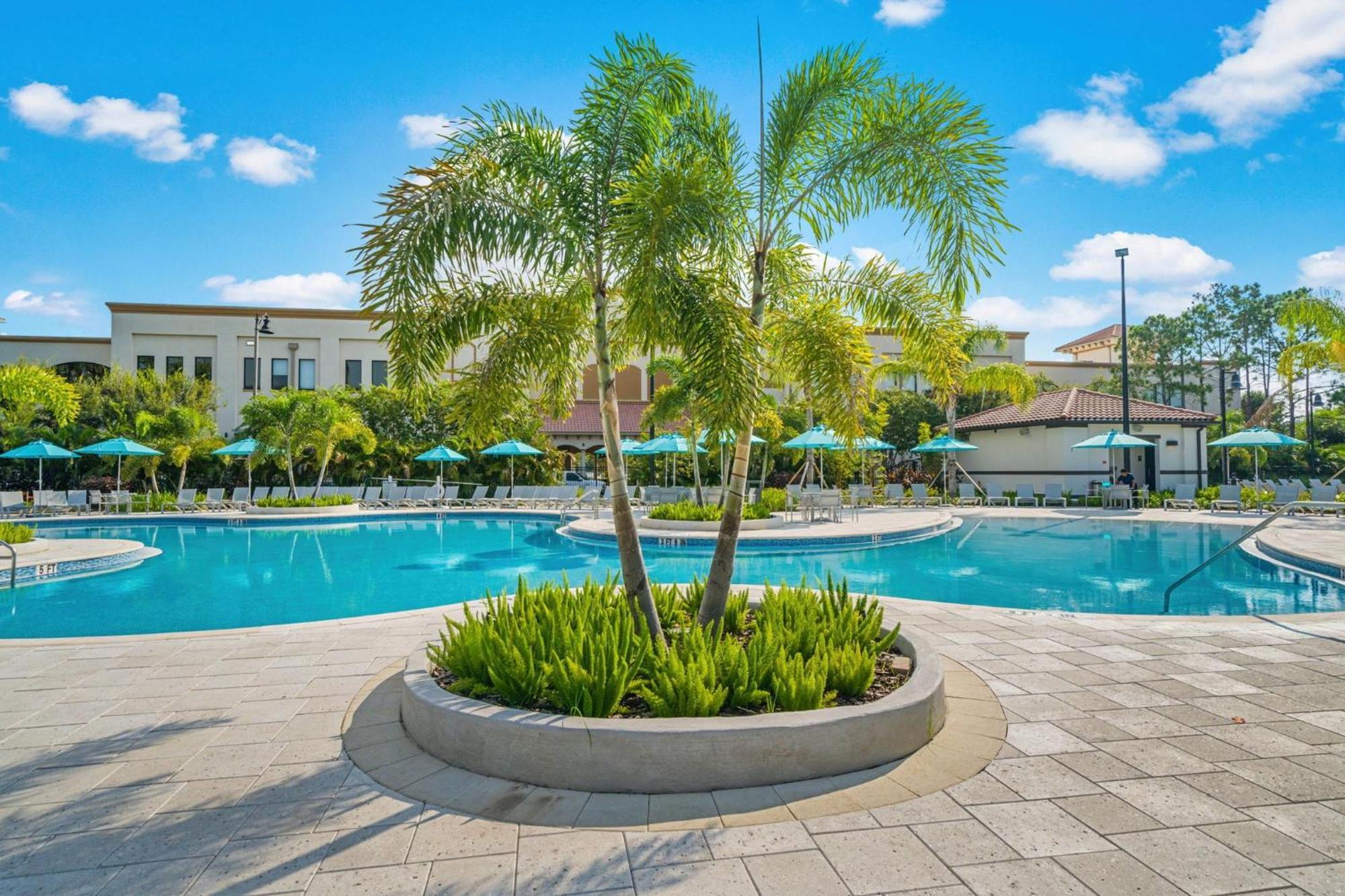 Apartment Shoreway Loop Unit 206