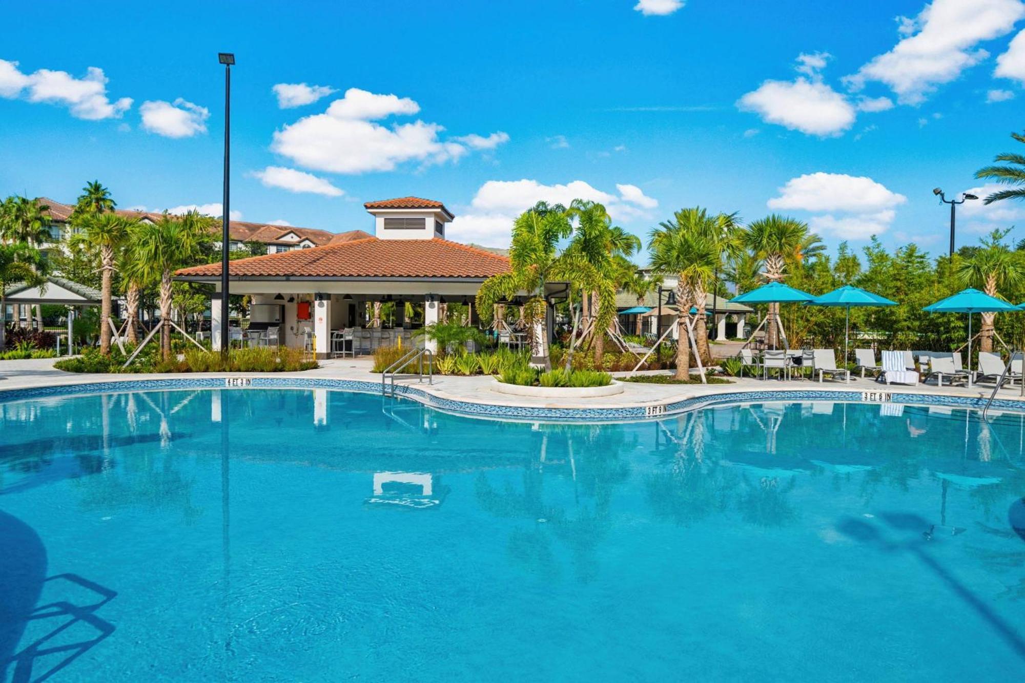 Shoreway Loop Unit 206
