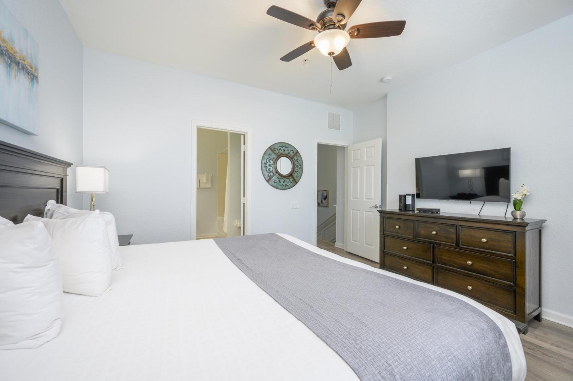 Beautiful Townhome, Vista Cay Direct - 4010 Orlando