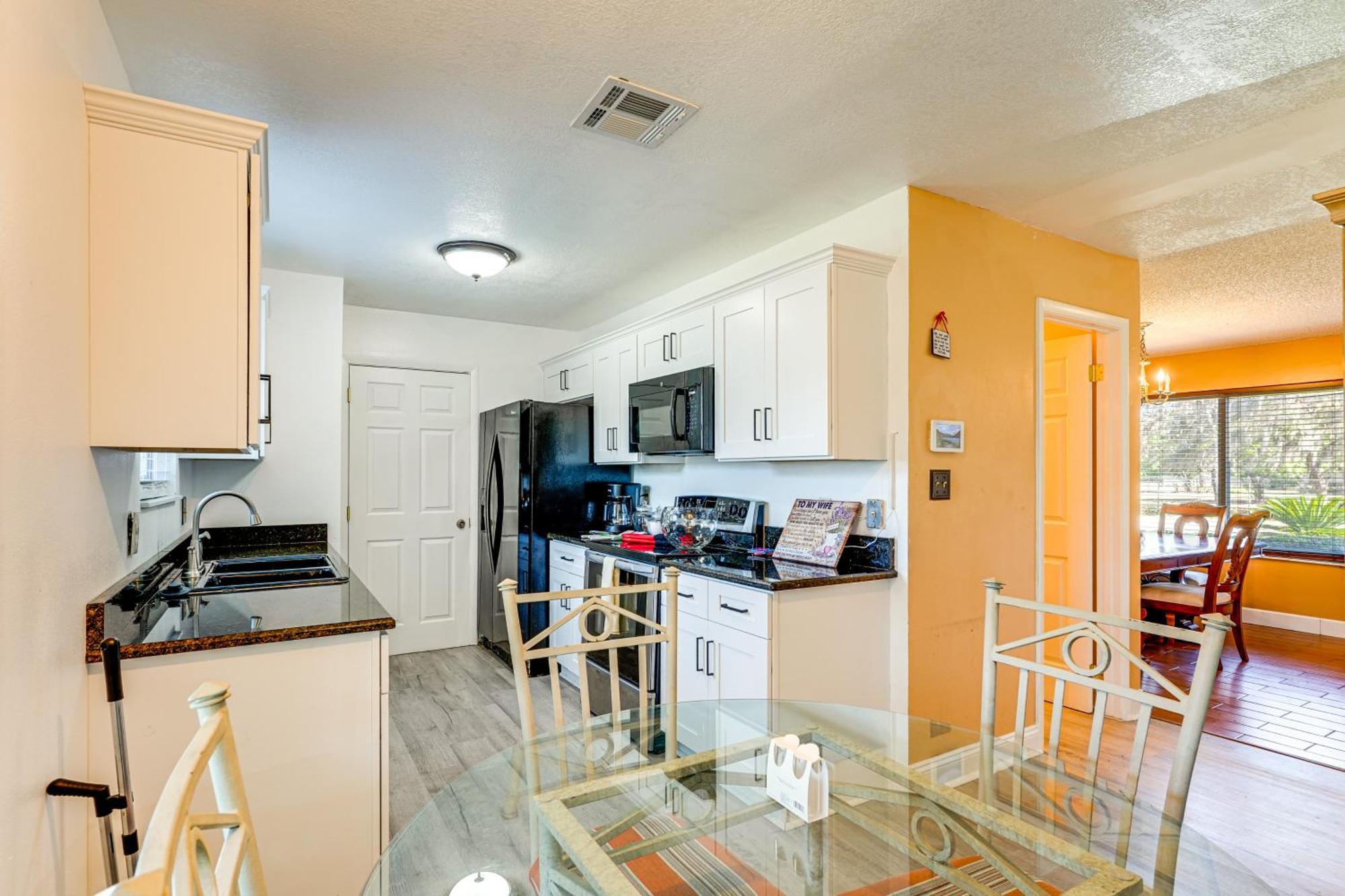 10 Mi To Universal With Screened Porch Holiday home