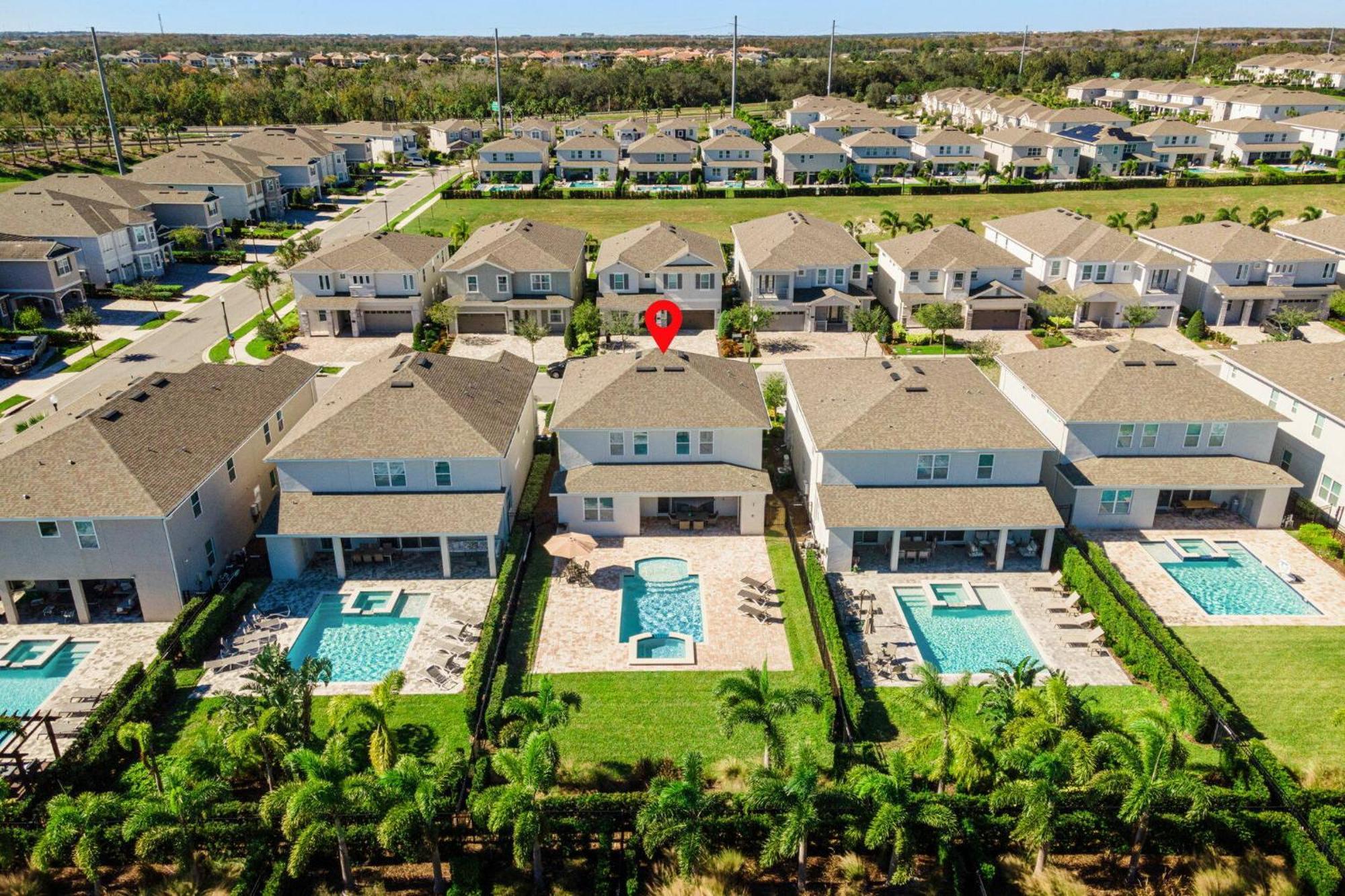 Holiday home Chic Gateway - 5 Bedroom With Pool And Orlando
