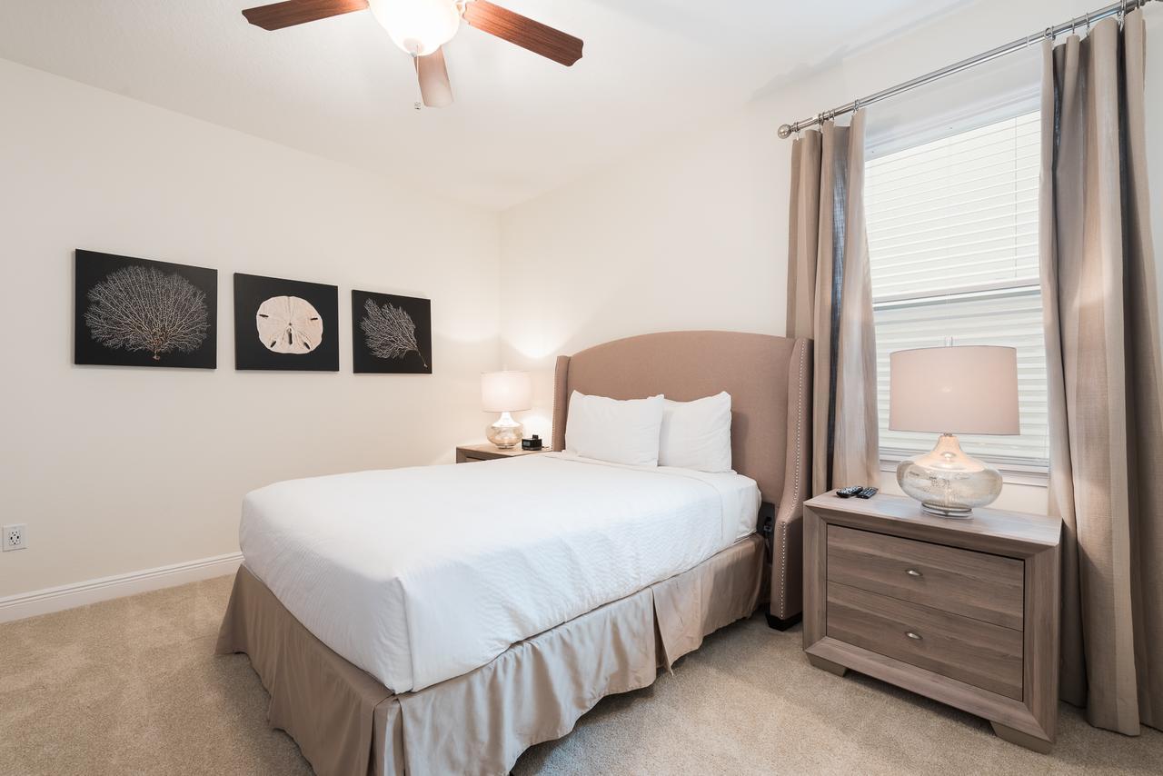 Luxury Near By Rentyl With Private Pool & Amenities - 211m Holiday home Orlando