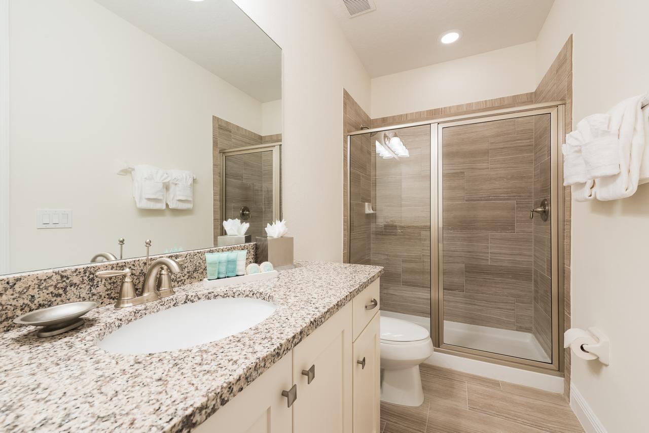 Luxury Near By Rentyl With Private Pool & Amenities - 211m