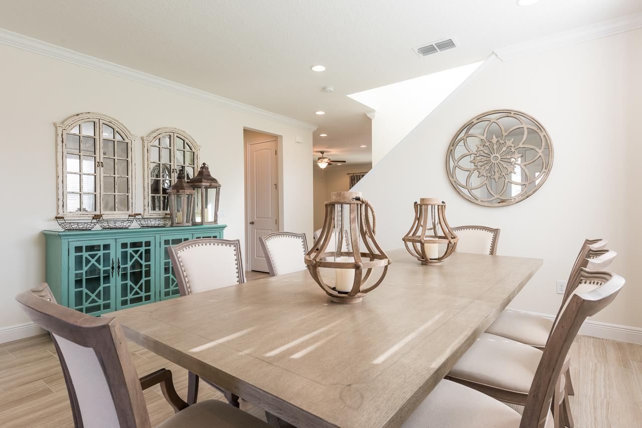 Luxury Near By Rentyl With Private Pool & Amenities - 211m Holiday home Orlando