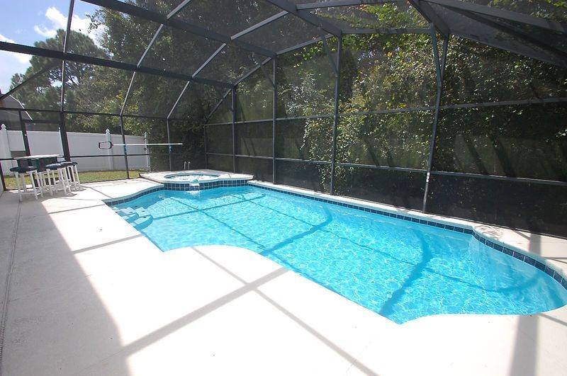 5 Bedroom Luxury Pool & Just 8 Miles To Holiday home