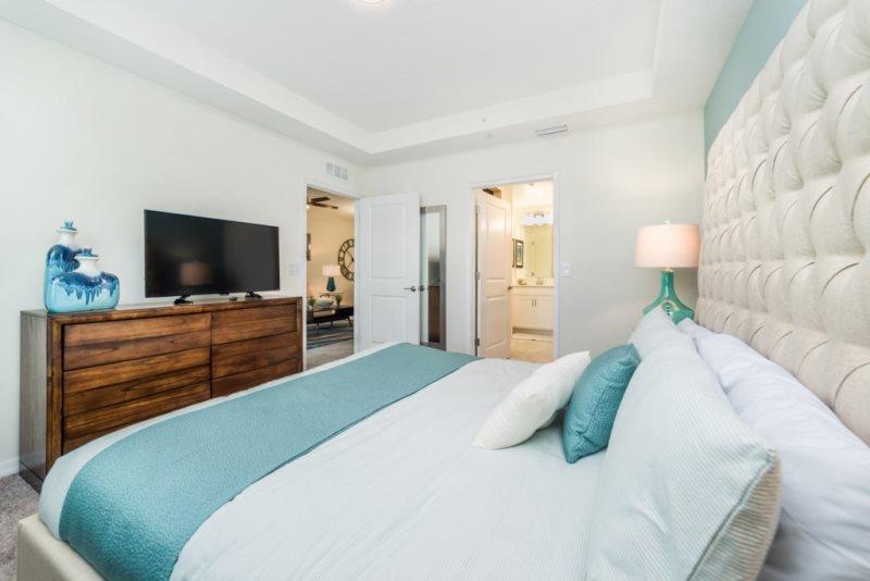 Stunning 2 Bedroom 2 Bath Near