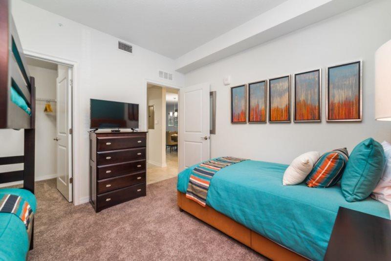 Stunning 2 Bedroom 2 Bath Near
