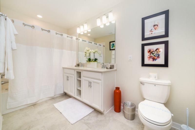 Stunning 2 Bedroom 2 Bath Near