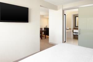 Staybridge South By Ihg