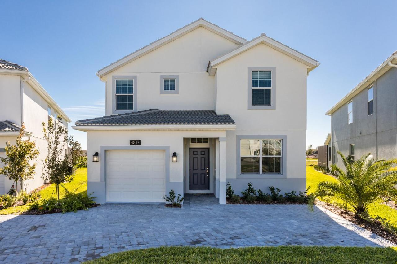 Storey 4817