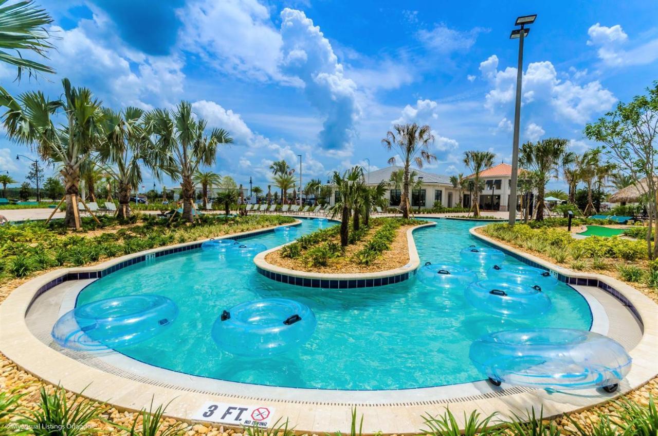 Storey Lake-5 Bedroom Townhome W/splashpool-1621st