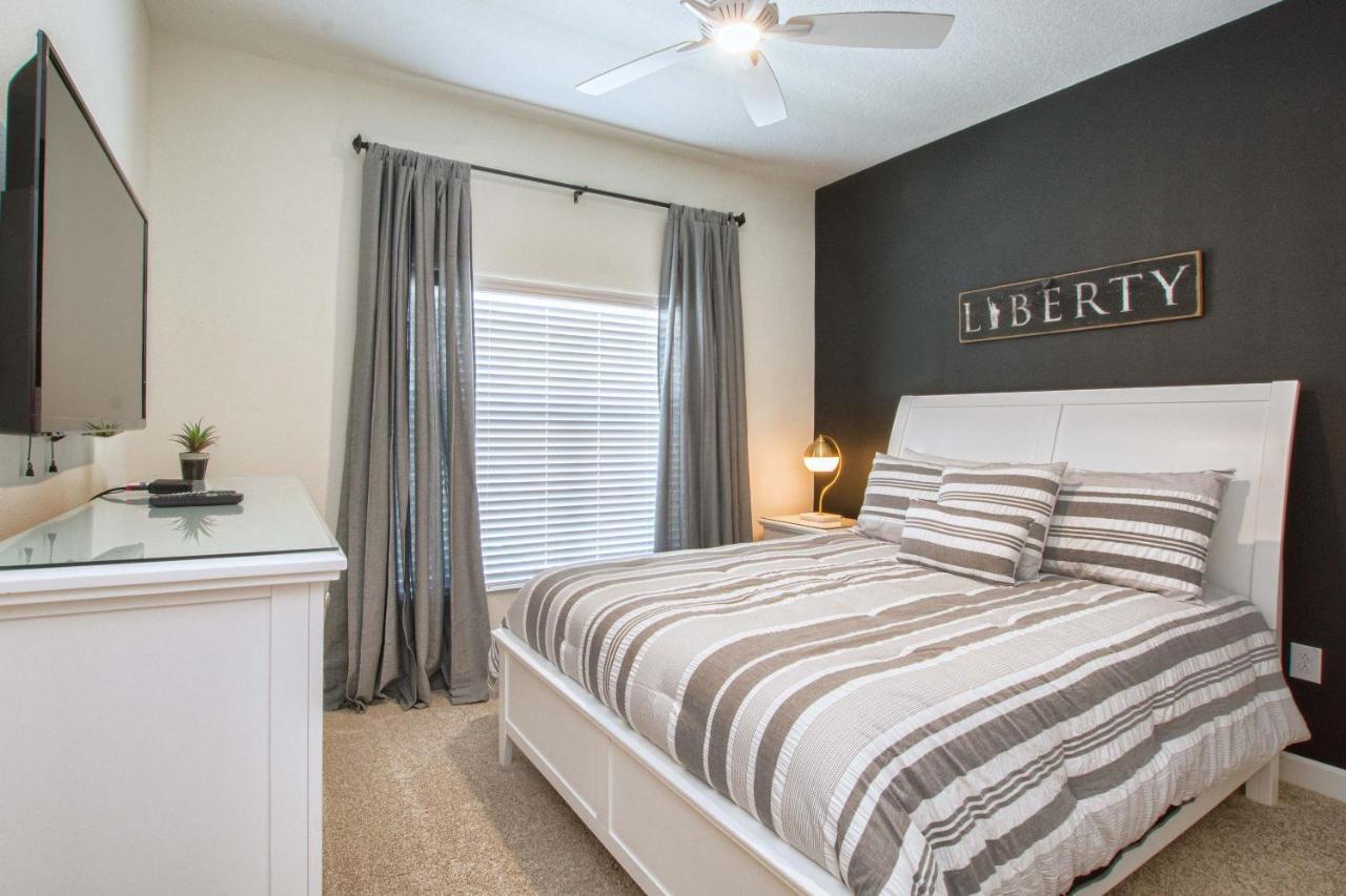 Storey Lake-5 Bedroom Townhome W/splashpool-1621st Villa Orlando