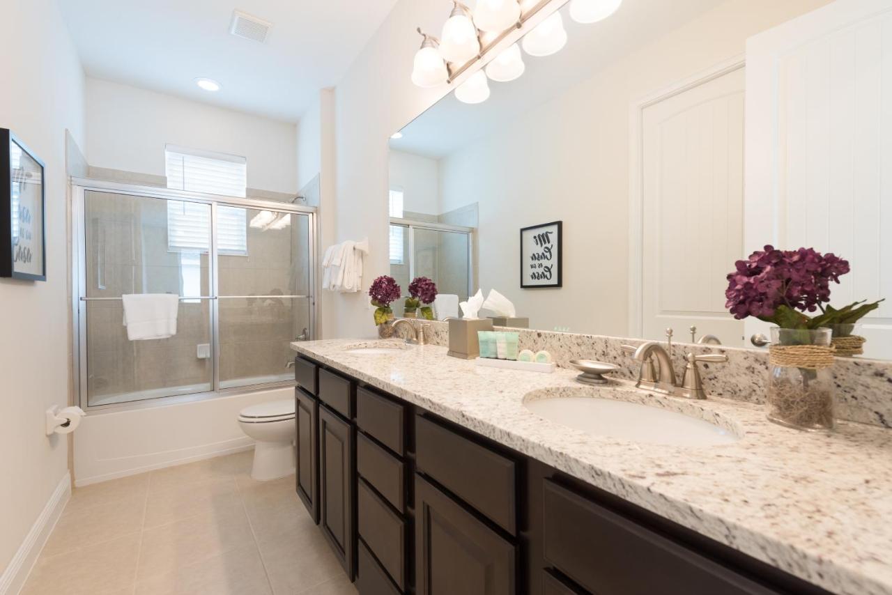 Cozy By Rentyl Near With Private Pool & Amenities - 7416m Orlando