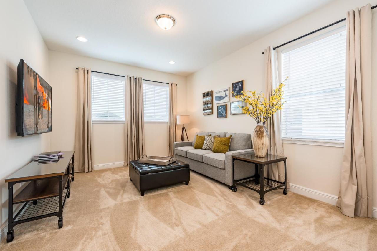 Cozy By Rentyl Near With Private Pool & Amenities - 7416m * Orlando