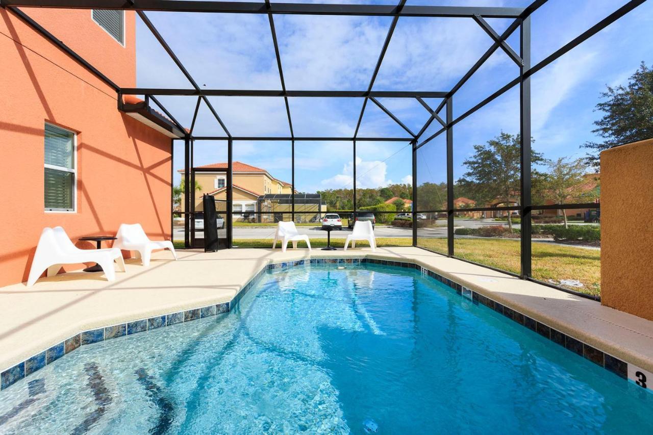 Modern Vacation Townhouse With Private Pool Bv4562