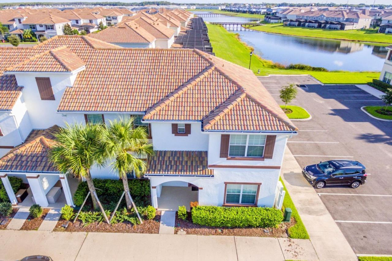 Dream Townhome With Private Pool Close To Sl4806