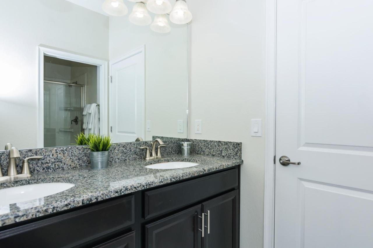 Holiday home Dream Townhome With Private Pool Close To Sl4806