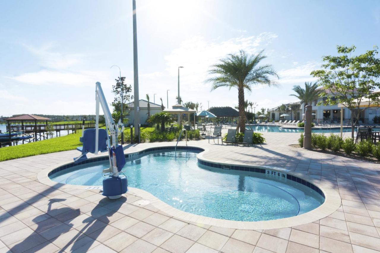 Dream Townhome With Private Pool Close To Sl4806 Holiday home *