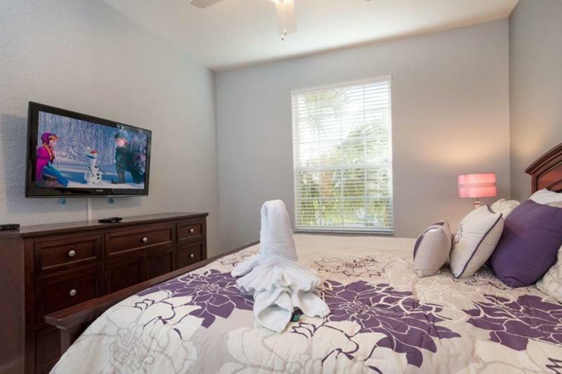 Upscale 3 Bedroom 2 Bath Area Holiday home