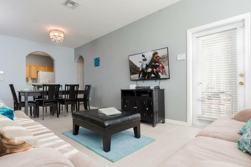 Upscale 3 Bedroom 2 Bath Area Orlando