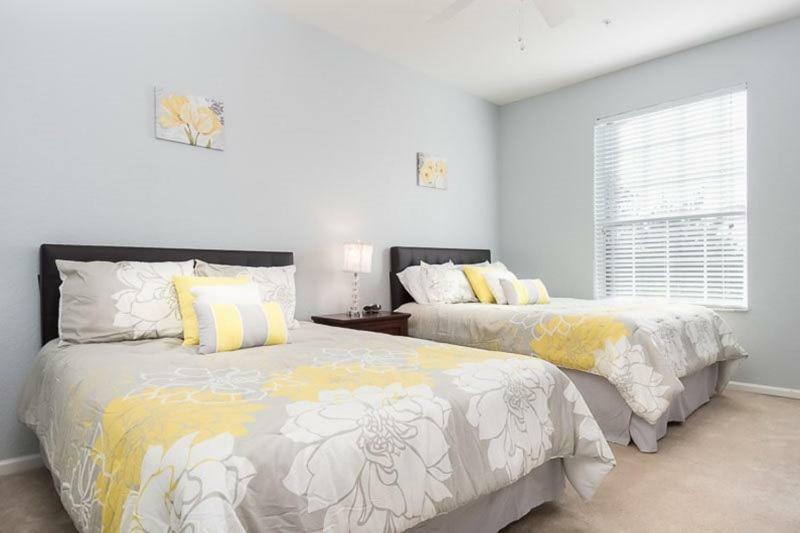 Upscale 3 Bedroom 2 Bath Area *
