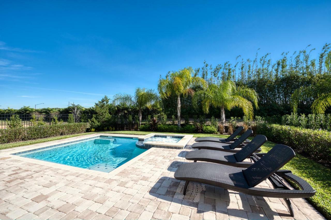 Holiday home Fabulous By Rentyl Near With Private Pool, Game & Amenities - 7469m *
