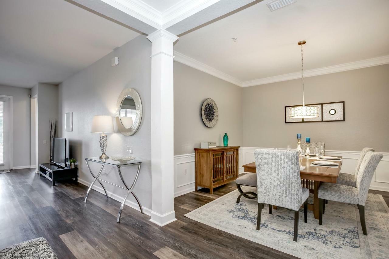 Apartment Shoreway Loop Unit 206 *